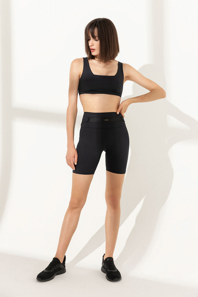 SKYE BIKER SHORTS - BLACK